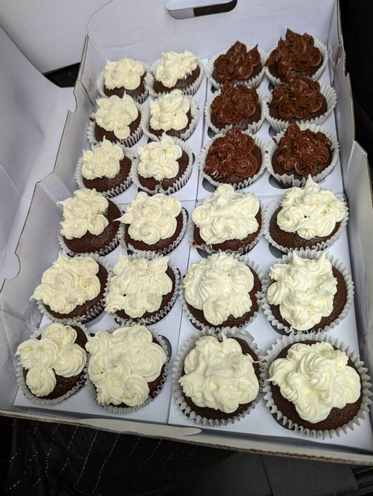 Chocolate and Vanilla Cupcakes